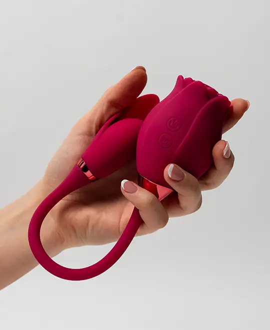 Rosa succhia clitoride 3