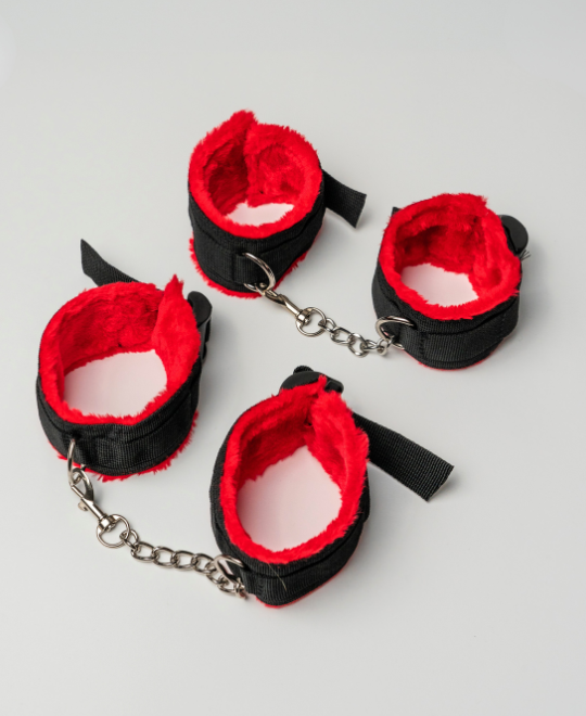 Polsini e manette bondage rosso
